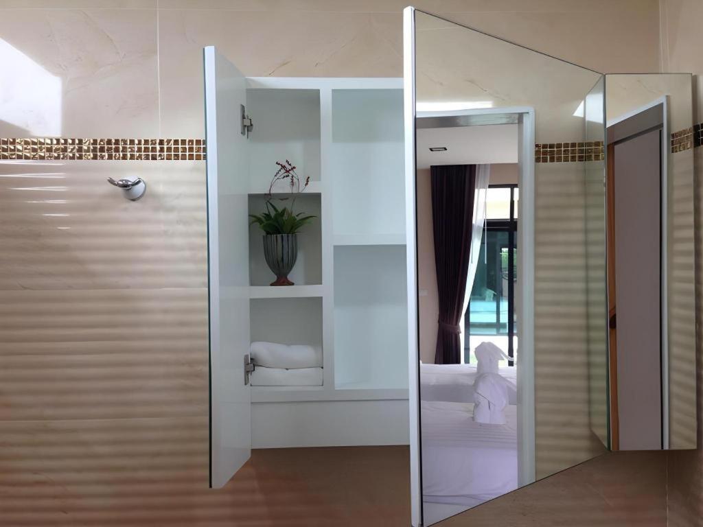 Med Room Korat Nakhon Ratchasima Luaran gambar