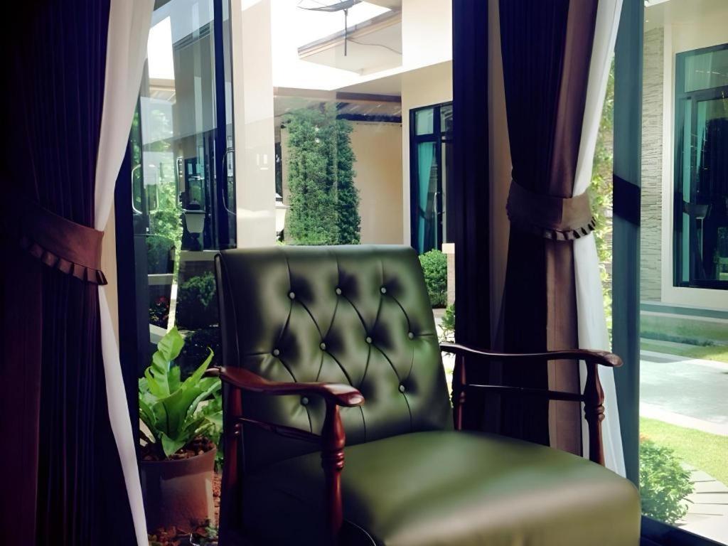 Med Room Korat Nakhon Ratchasima Luaran gambar