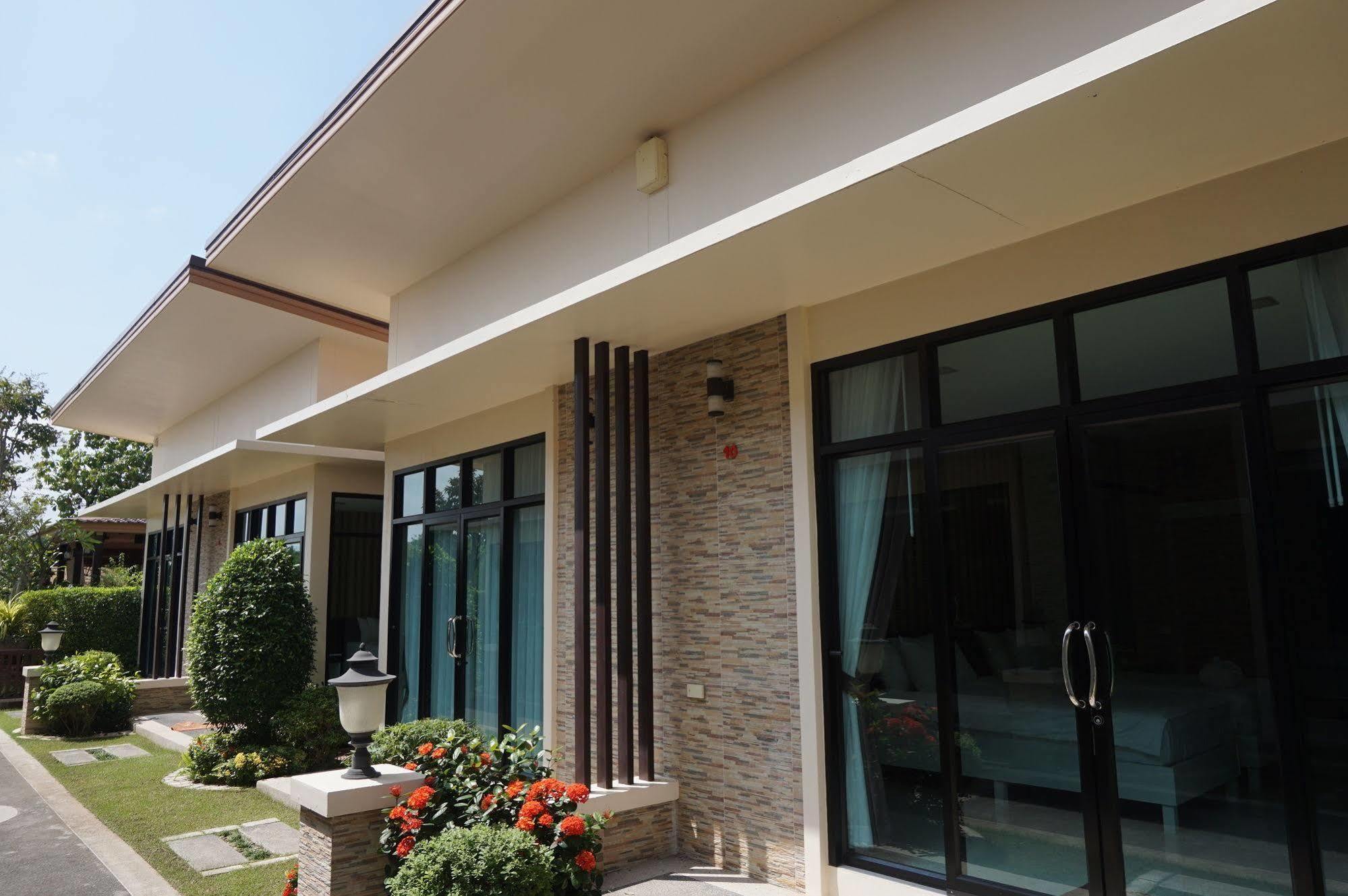 Med Room Korat Nakhon Ratchasima Luaran gambar