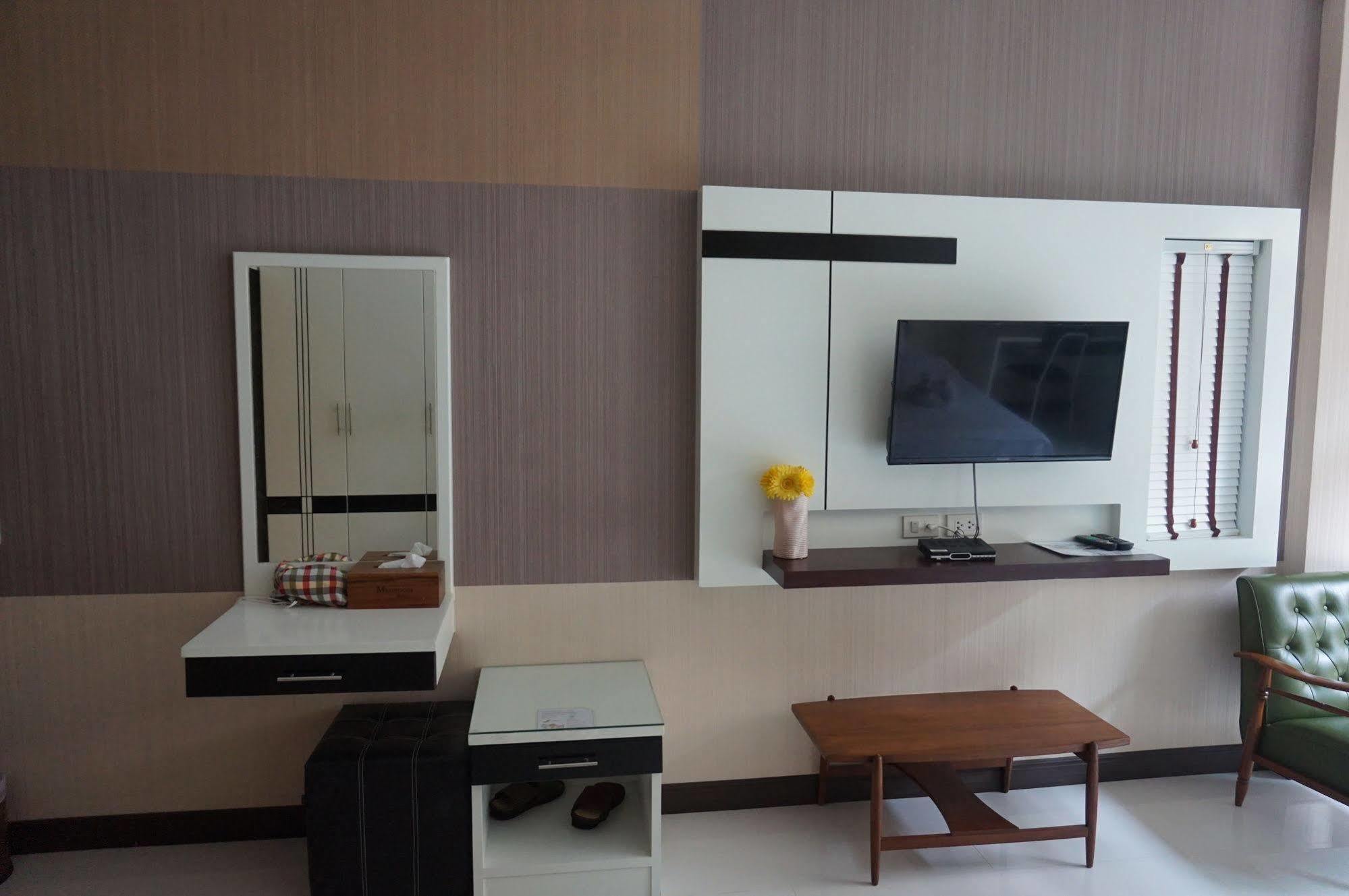 Med Room Korat Nakhon Ratchasima Luaran gambar